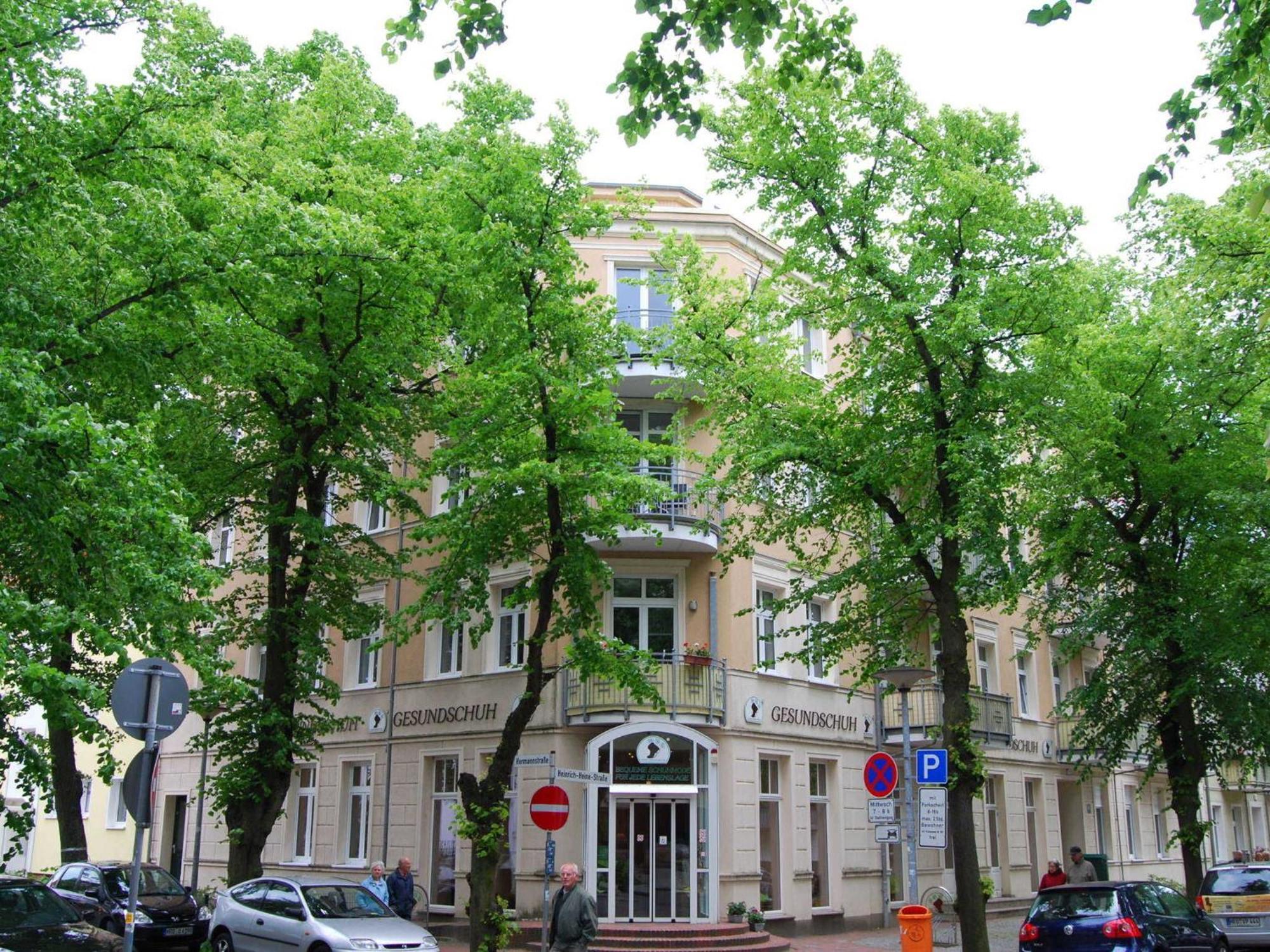 Ferienwohnung Warnemuende Am Kurpark Rostock Exterior photo